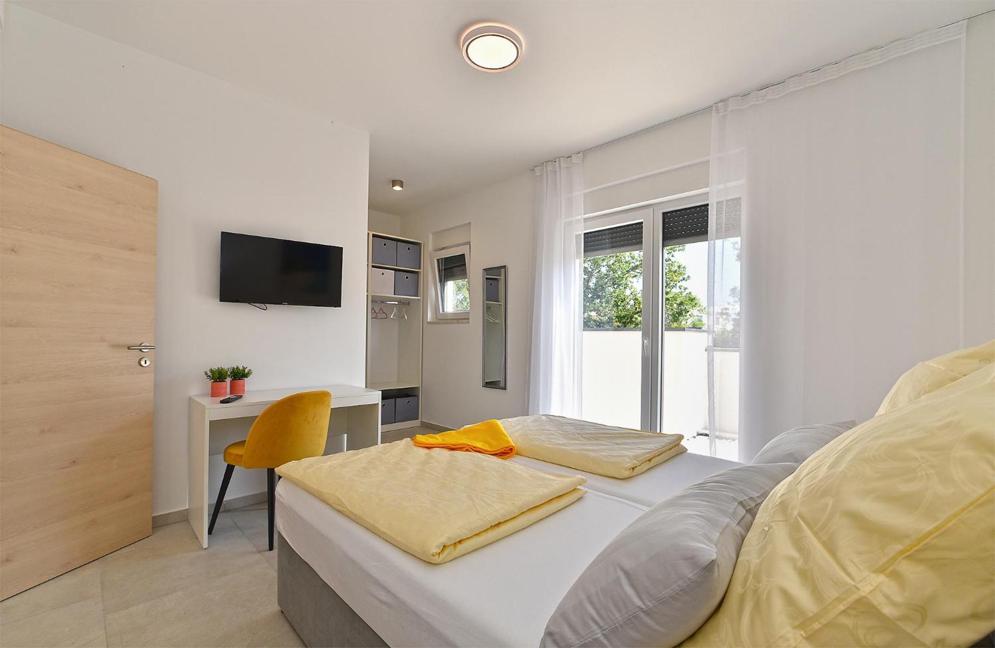 Jlo1 Mit Beheizbarem Pool Vila Peroj Exterior foto